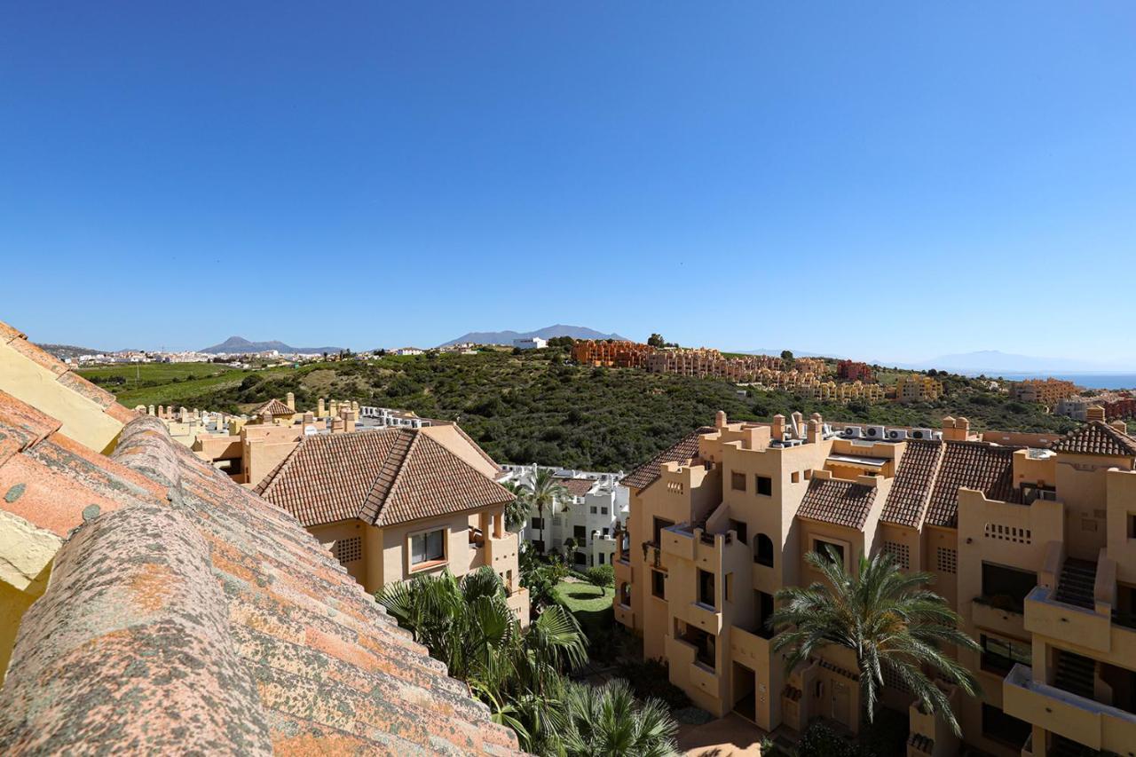 Duquesa Village Apartment - 2 Bed/2 Bath Apartment With Panoramic Sea Views Manilva Eksteriør bilde