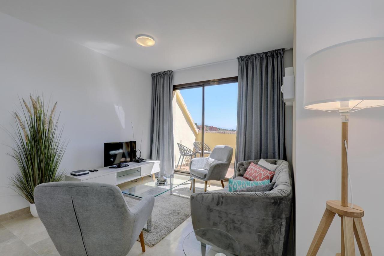 Duquesa Village Apartment - 2 Bed/2 Bath Apartment With Panoramic Sea Views Manilva Eksteriør bilde