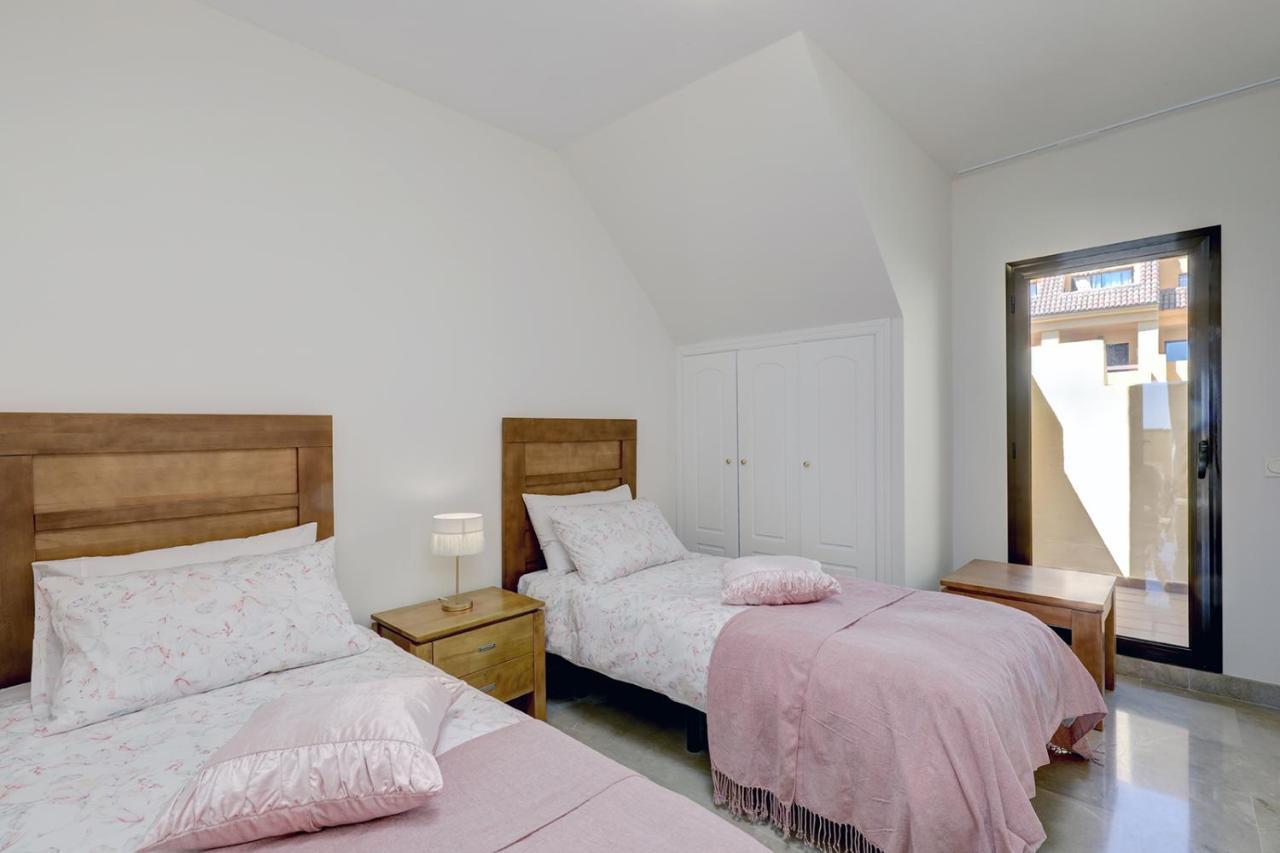 Duquesa Village Apartment - 2 Bed/2 Bath Apartment With Panoramic Sea Views Manilva Eksteriør bilde